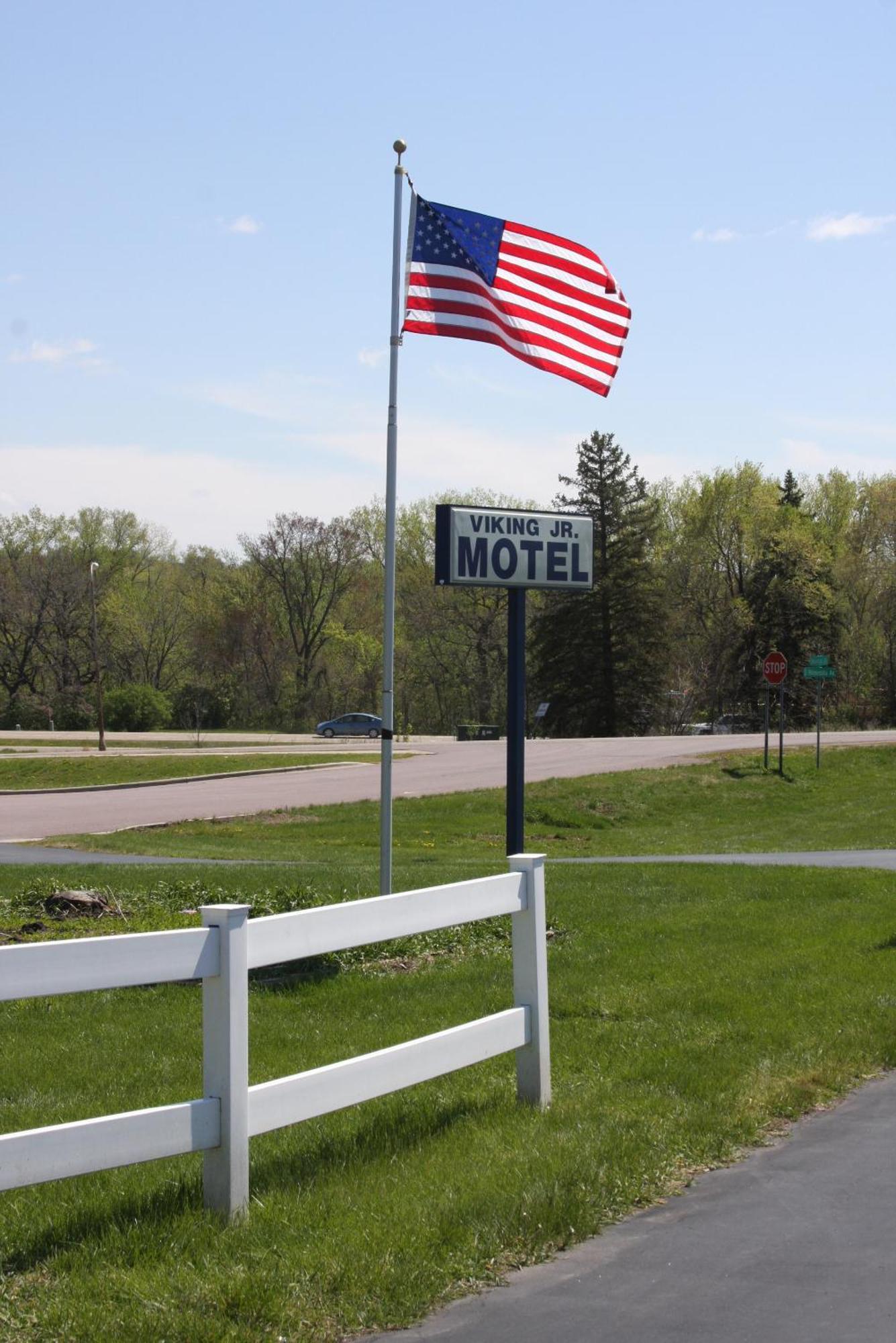 Viking Jr. Motel Saint Peter Екстериор снимка