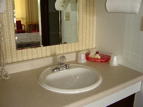 Viking Jr. Motel Saint Peter Екстериор снимка